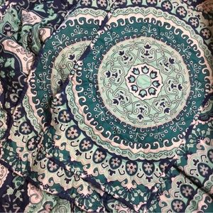 Mainstays Reversible King Size Comforter quilt Set